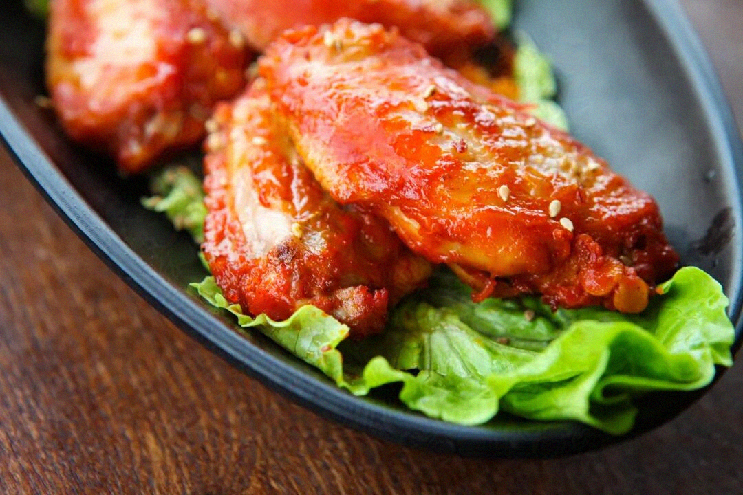 eagle-chicken-wings-2210461.jpg